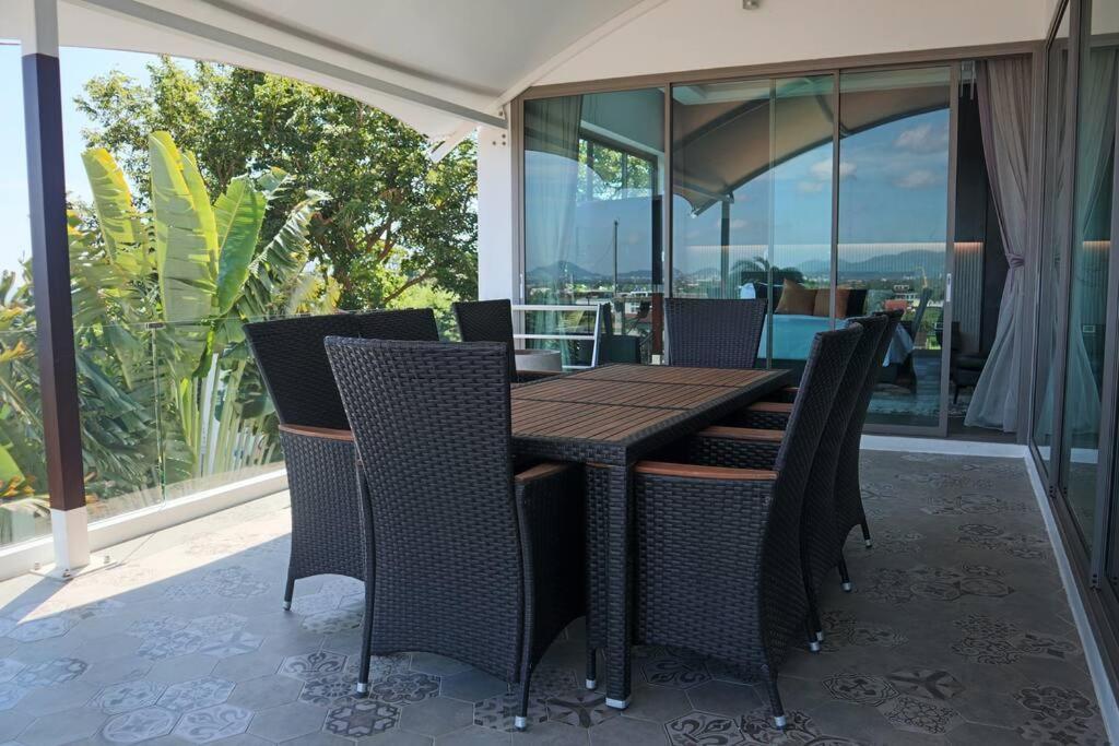 Legend Most Luxurious 6Bedroom Seaview In Phuket Ban Saiyuan Exterior photo