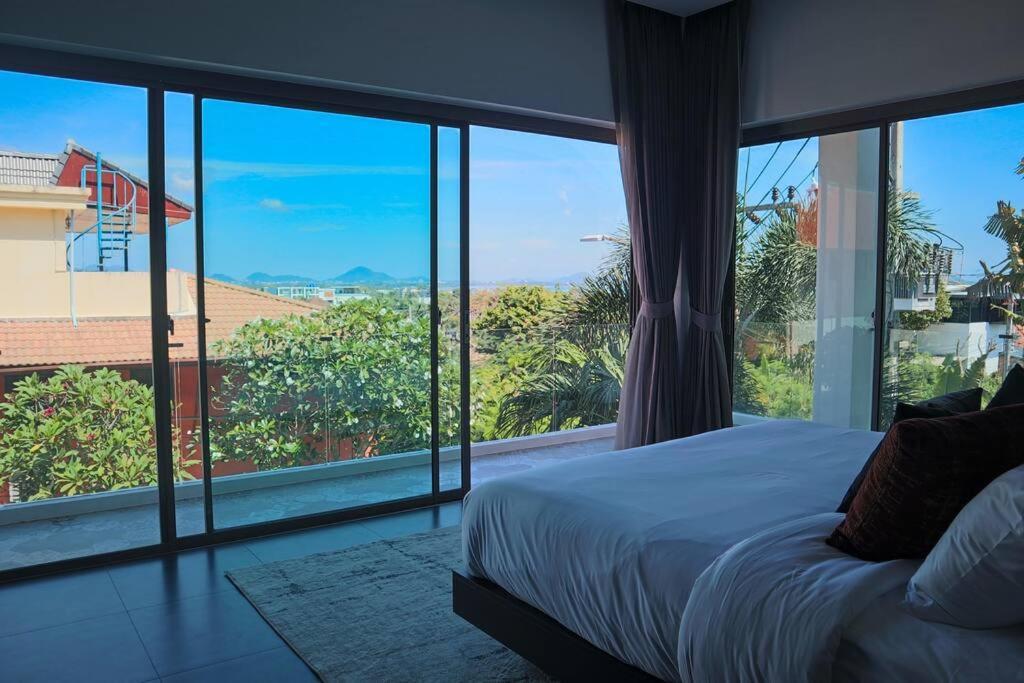 Legend Most Luxurious 6Bedroom Seaview In Phuket Ban Saiyuan Exterior photo