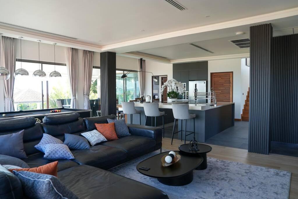 Legend Most Luxurious 6Bedroom Seaview In Phuket Ban Saiyuan Exterior photo